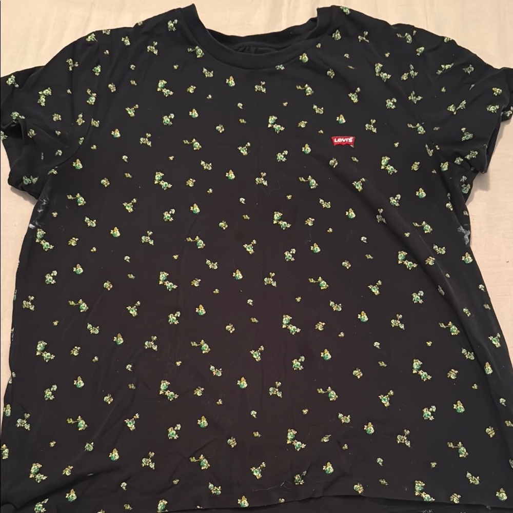 Levi's Black T-Shirt with Green Pattern